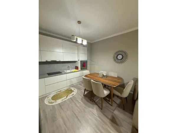 Tirane, shitet apartament 1+1+Aneks+Ballkon Kati 7, 71 m² 140.000 € (Astir)