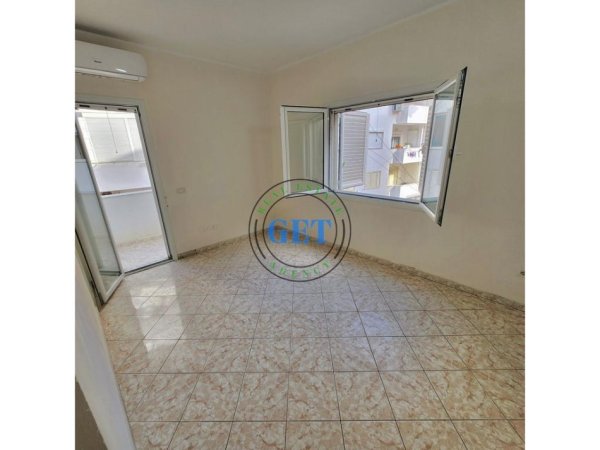 Durres, shitet apartament 1+1+2 Ballkone Kati 3, 67 m² 68.000 € (Plazh)
