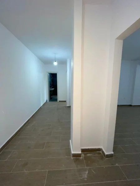 Tirane, shitet apartament 1+1+Ballkon Kati 3, 86 m² 128.800 € (Selite)