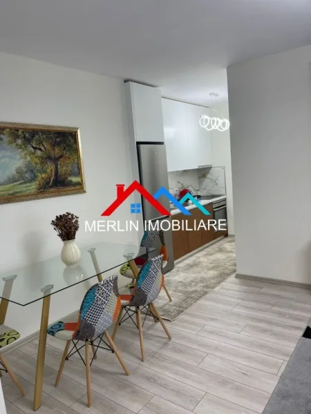 Tirane, jepet me qera apartament 1+1+Ballkon Kati 8, 70 m² 800 € (RRUGA E KOSOVAREVE)