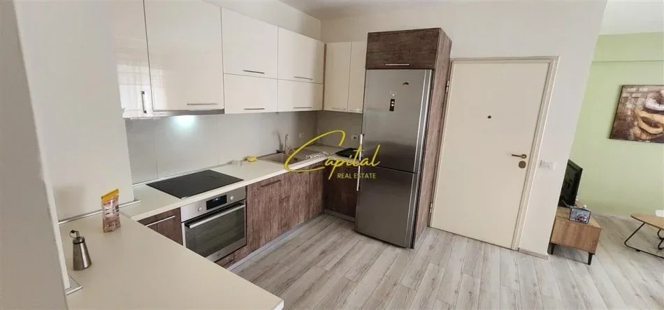 Tirane, jepet me qera apartament 2+1 Kati 4, 100 m² 700 € (KOPSHTI BOTANIK)