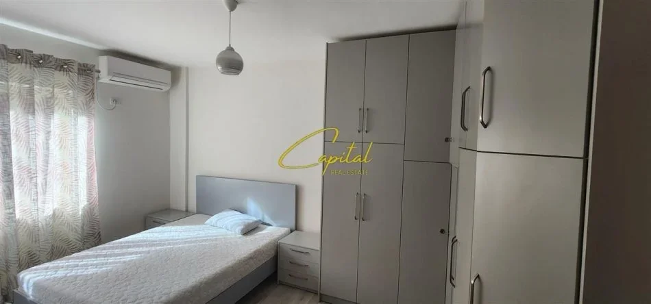Tirane, jepet me qera apartament 2+1 Kati 4, 100 m² 700 € (KOPSHTI BOTANIK)