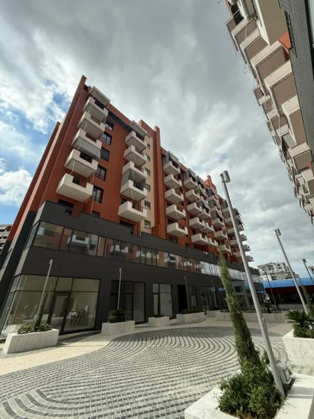 Tirane, jepet me qera dyqan Kati 0, 55 m² 1.500 € (Kompleksi Delijorgji)