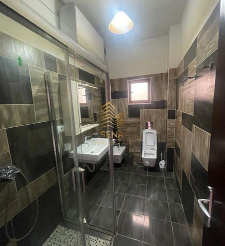 Tirane, jepet me qera Vile 2+1+Ballkon Kati 3, 164 m² 1.200 € (Rruga Burgut)