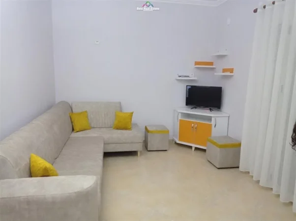 Tirane, jepet me qera apartament 2+1 Kati 2, 80 m² 470 € (porcelan)
