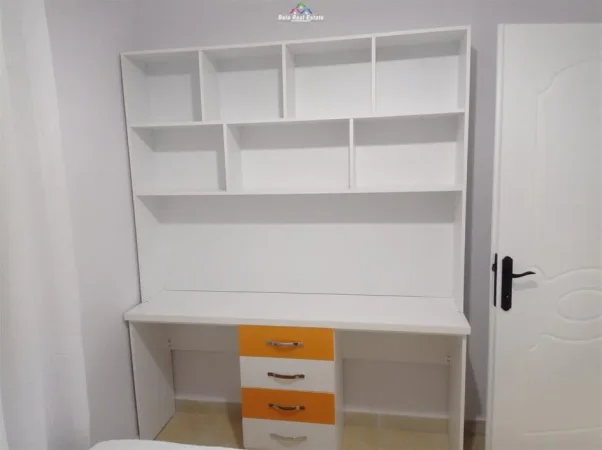 Tirane, jepet me qera apartament 2+1 Kati 2, 80 m² 470 € (porcelan)