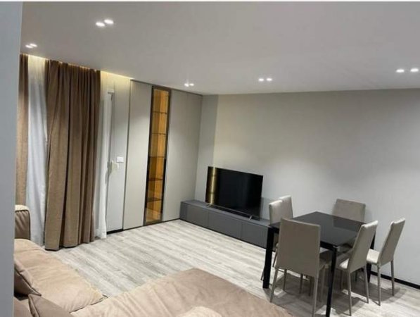 Vlore, shitet apartament 2+1 Kati 2, 73 m² 142.000 Euro (Plazhi i vjetër)