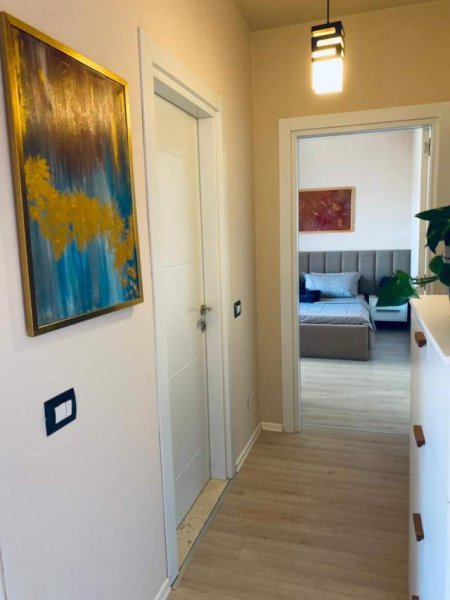 Tirane, jepet me qera apartament 1+1+BLK Kati 4, 70 m² 600 Euro (Stacioni i Trenit)
