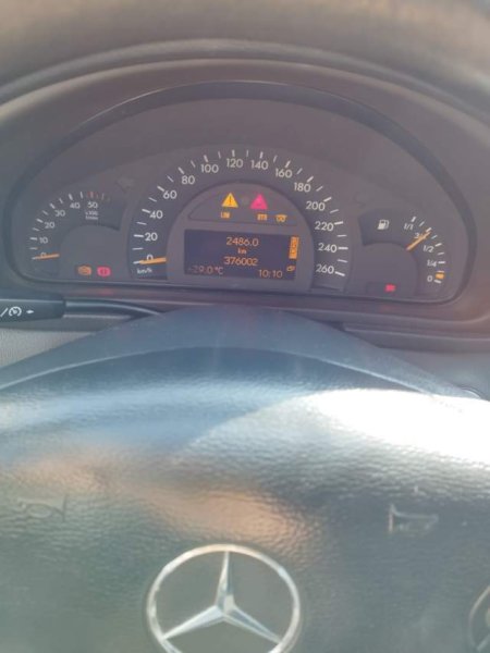 Durres, shitet makine karavan Mercedes-Benz C203-220cdi Viti 2001, 3.100 Euro