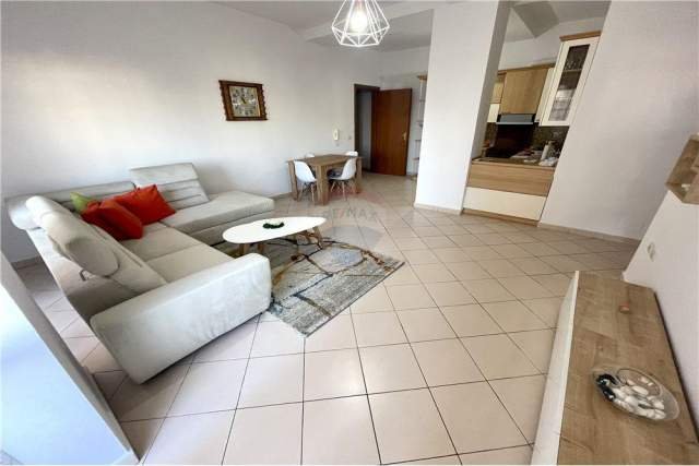 Tirane, jepet me qera apartament 2+1+A+BLK Kati 3, 102 m² 550 Euro (Rr. e Kavajes)