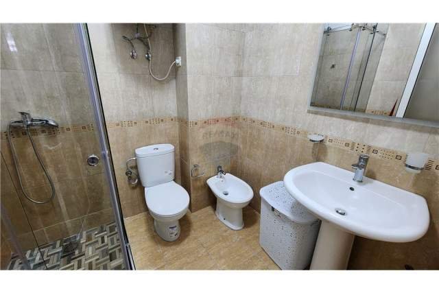 Tirane, jepet me qera apartament 2+1+A+BLK Kati 4, 90 m² 500 Euro (Rr. Ali Pashe Gucia, Pazari i Ri)