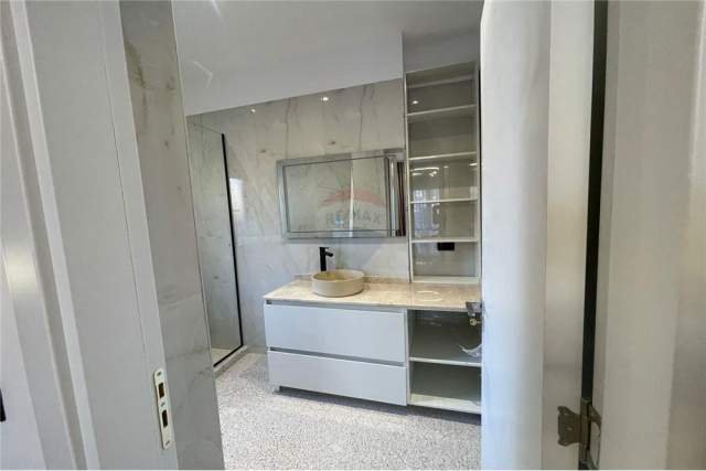 Tirane, jepet me qera apartament Kati 1, 110 m² 700 Euro (sauk)