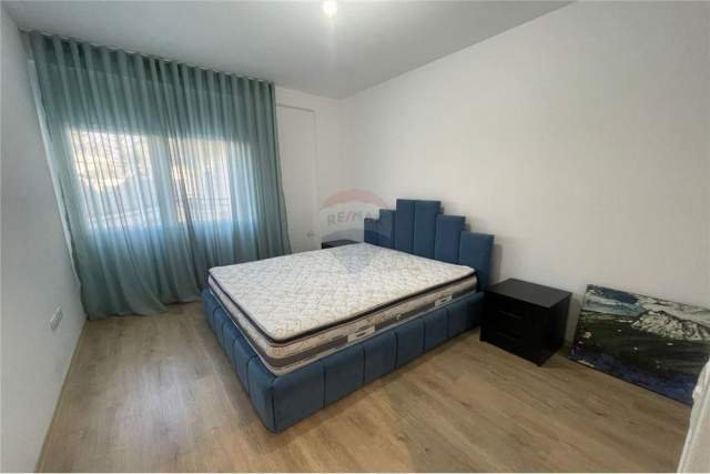 Tirane, jepet me qera apartament Kati 1, 130 m² 1.000 Euro (sauk)