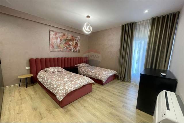 Tirane, jepet me qera apartament Kati 1, 130 m² 1.000 Euro (sauk)