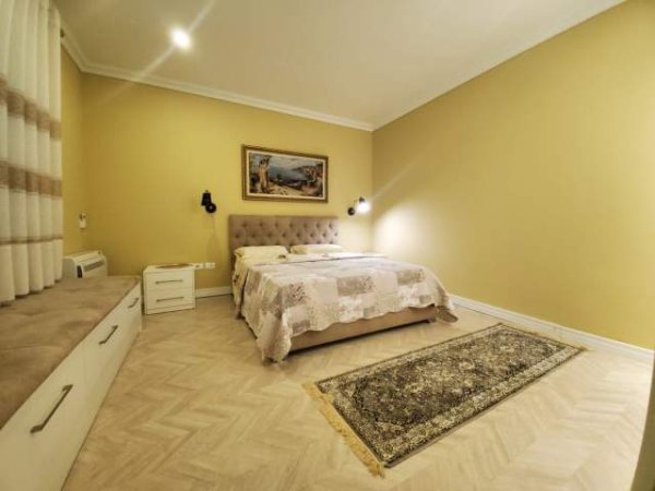 Tirane, jepet me qera Vile 2+1 Kati 1, 90 m² 500 Euro