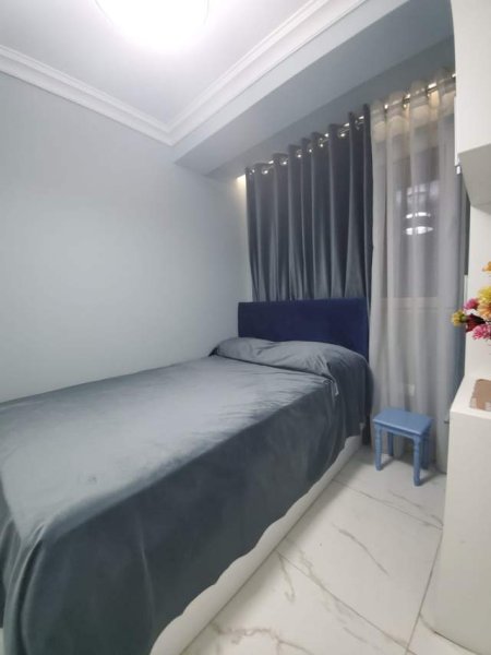 Tirane, jepet me qera Vile 2+1 Kati 1, 90 m² 500 Euro