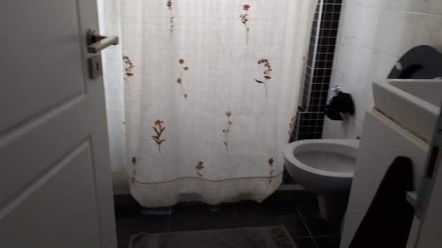 Tirane, jepet me qera apartament 2+1 Kati 5, 70 m² 400 Euro (Rruga e Kosovareve)