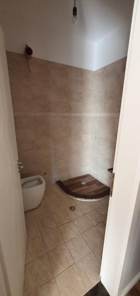 Tirane, shitet apartament 2+1 Kati 6, 100 m² 98.000 Euro (Mbrapa Spitalit amerikan 3)