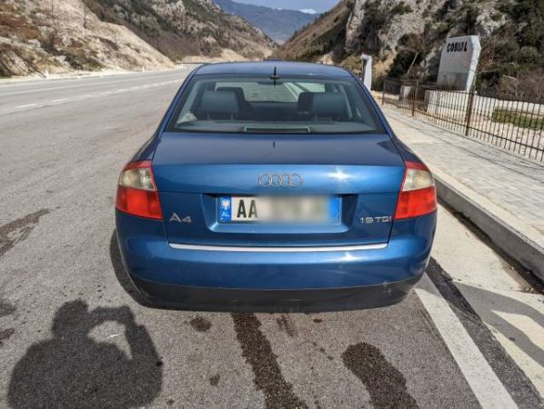 Tirane, ofert makine Audi A4 Viti 2002, 260.000 Leke