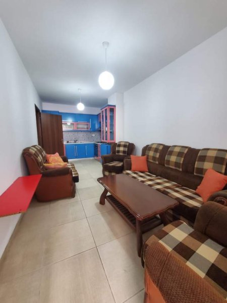 Tirane, jepet me qera apartament 2+1 Kati 3, 72 m² 350 Euro (teodor keko)