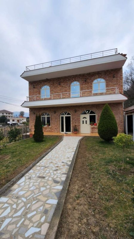 Okazion ... Tirane, shitet Vile 4+1 Kati 3, 2.000 m² 380.000 Euro (Dobresh,Berzhite)
