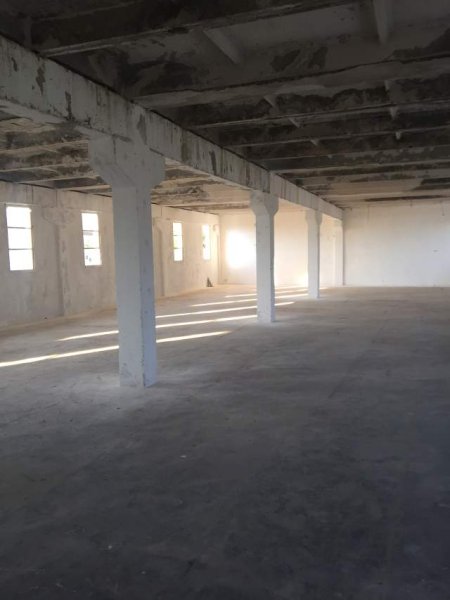 Gjirokaster,Shitet Magazin kati 2,mbi truall 635m²,sip.depos 600m²,Cmim 48'000 euro, diskutushëm, në zonë indusrtial, 600m nga aksi rrugës nacionale G