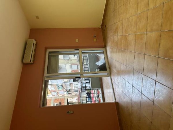 Shqiperi, jepet me qera apartament 3+1+A+BLK Kati 2, 135 m² 750 Euro (Ambasada Amerikane)