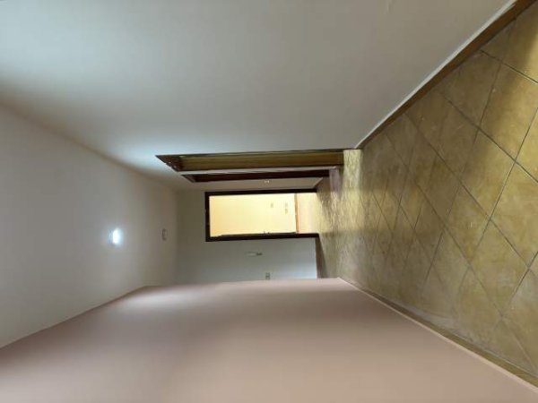 Shqiperi, jepet me qera apartament 3+1+A+BLK Kati 2, 135 m² 750 Euro (Ambasada Amerikane)