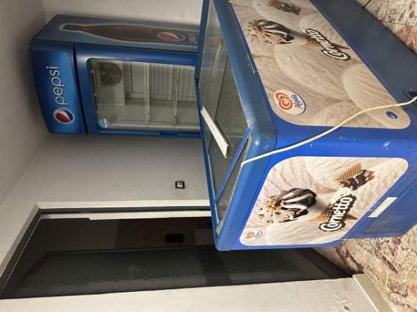Tirane, jepet me qera ambjent biznesi Kati 1, 80 m² 500 Euro (Ambasada Amerikane)
