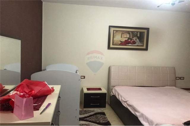 Tirane, jepet me qera Vile 2+1+A+BLK Kati 2, 90 m² 300 Euro (Rr. Ali Demi)