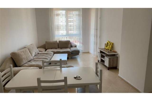 Tirane, jepet me qera apartament 2+1 Kati 5, 107 m² 330 Euro (Vila L)
