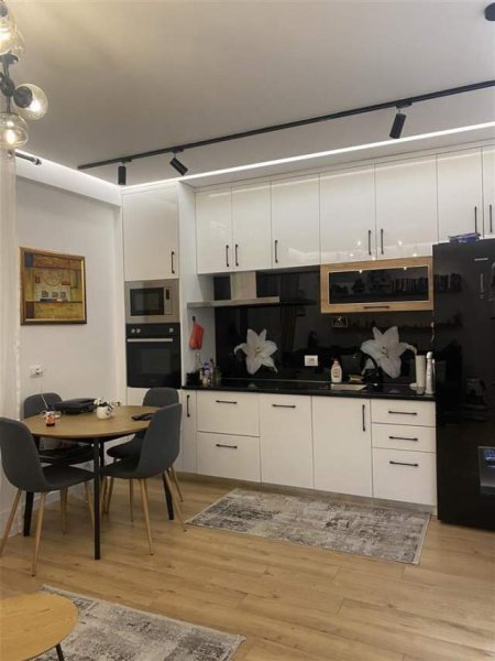 Tirane, jepet me qera apartament 1+1+A+BLK Kati 3, 60 m² 500 Euro (Eduart Mano)