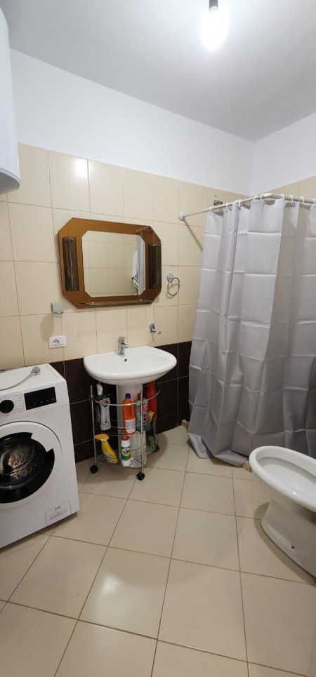 Tirane, jepet me qera apartament 2+1+BLK Kati 5, 88 m² 500 Euro (Don Bosko)