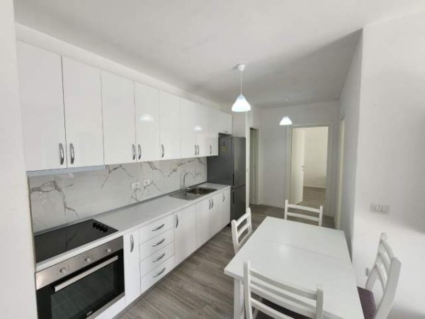 Tirane, jepet me qera apartament 2+1+BLK Kati 1, 96 m² 550 Euro (Don Bosko)