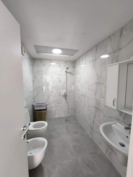 Tirane, jepet me qera apartament 2+1+BLK Kati 1, 96 m² 550 Euro (Don Bosko)