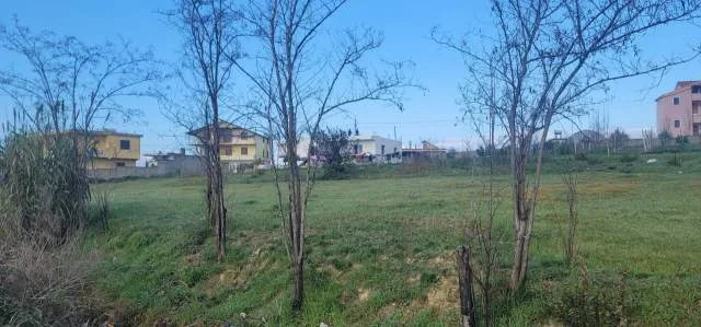 Durres, shes toke 3.070 m² 140.000 Euro (SHEN AVLASH, AUTOSTRADE)