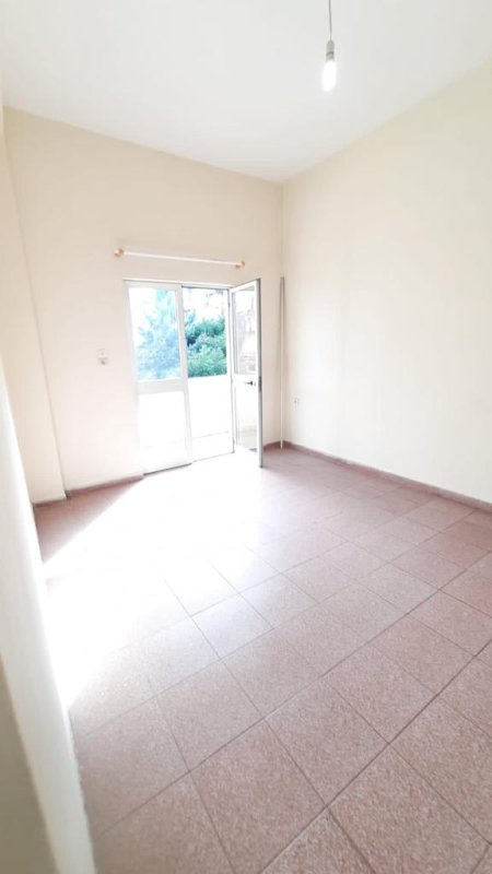 Tirane, shes apartament 2+1+BLK Kati 3, 68 m² 90.000 Euro (21 Dhjetori)