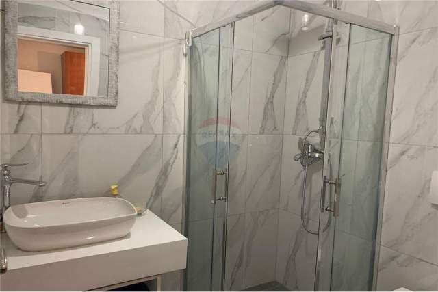 Tirane, jepet me qera apartament 2+1+A+BLK Kati 6, 91 m² 550 Euro (Rr. Jordan Misja)