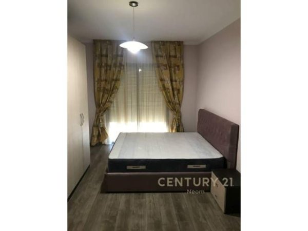 Tirane, shitet apartament 2+1 Kati 2, 108 m² 130.000 Euro