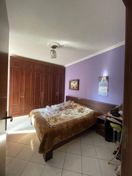 Tirane, jepet me qera apartament 2+1+BLK Kati 5, 100 m² 550 Euro (Delijorgji)