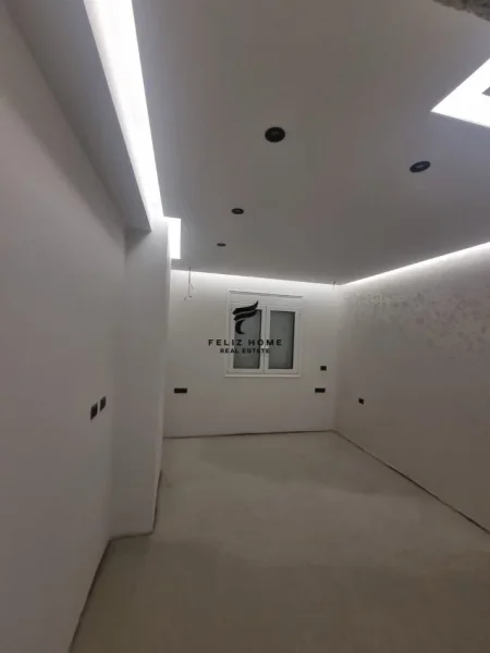 Tirane, shitet apartament 1+1+Ballkon Kati 6, 70 m² 105.000 € (YZBERISHT)