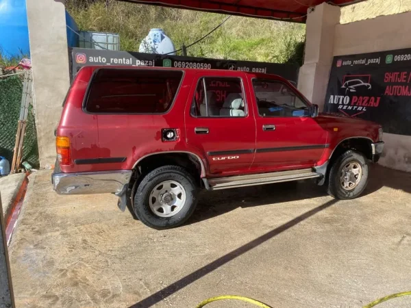 Vlore, shitet makine Toyota runner Nafte, vishnje manuale 4.000 €