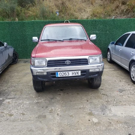 Vlore, shitet makine Toyota runner Nafte, vishnje manuale 4.000 €
