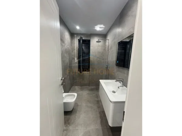 Tirane, shitet apartament 2+1+Ballkon Kati 2, 97 m² 230.000 € (Kodra e Diellit)