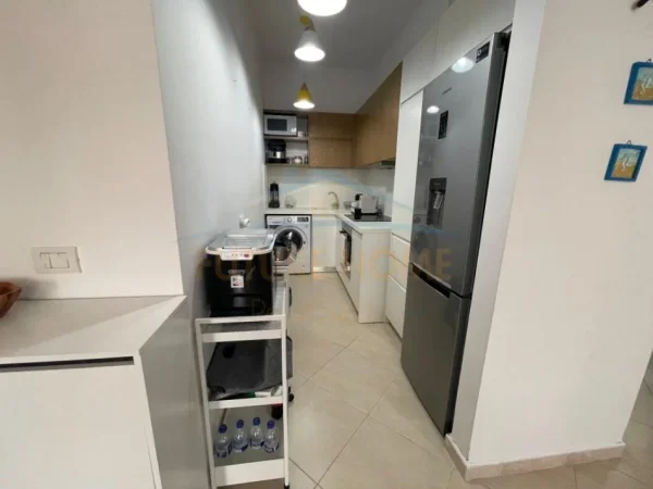 Durres, shitet apartament 2+1+Ballkon Kati 0, 158 m² 250.000 € (Lura 3, Gjiri i Lalzit)