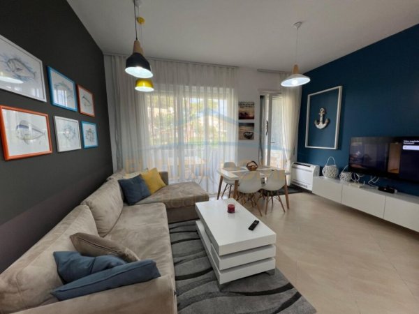 Durres, shitet apartament 2+1+Ballkon Kati 0, 158 m² 250.000 € (Lura 3, Gjiri i Lalzit)