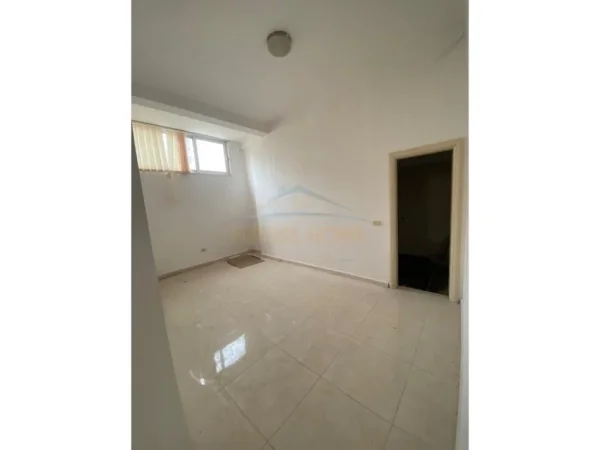 Durres, shitet ambjent biznesi Kati 0, 100 m² 130.000 € (ukd)