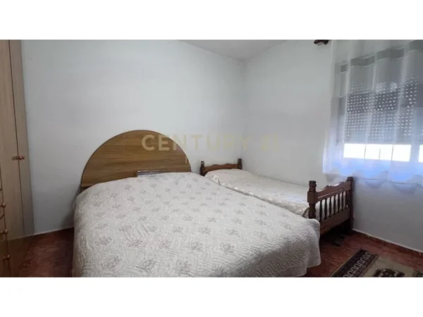 Tirane, jepet me qera Kati 3, 73 m² 550 € 