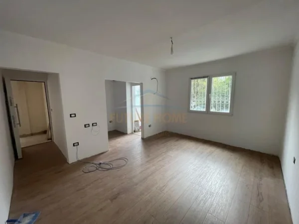 Tirane, shitet garsonier 1+1 Kati 0, 33 m² 60.000 € (ali dem)