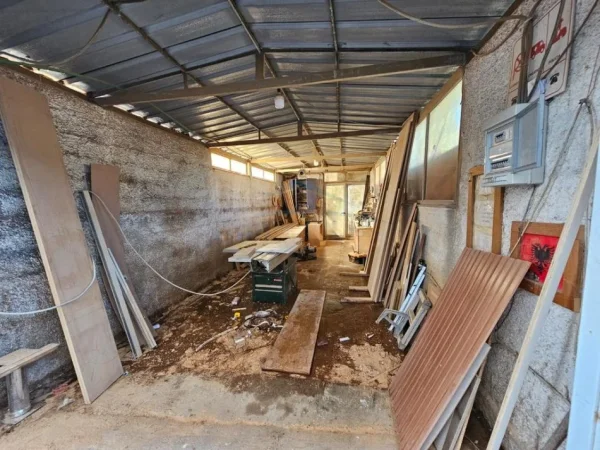 Tirane, shes shtepi 3+1 Kati 1, 98 m² 155.000 € (Mezez)